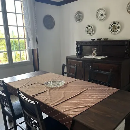 Petit Manoir Av Court De Tennis Villa Amaye-sur-Orne