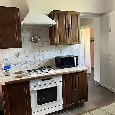 Villa Petit Manoir Av Court De Tennis